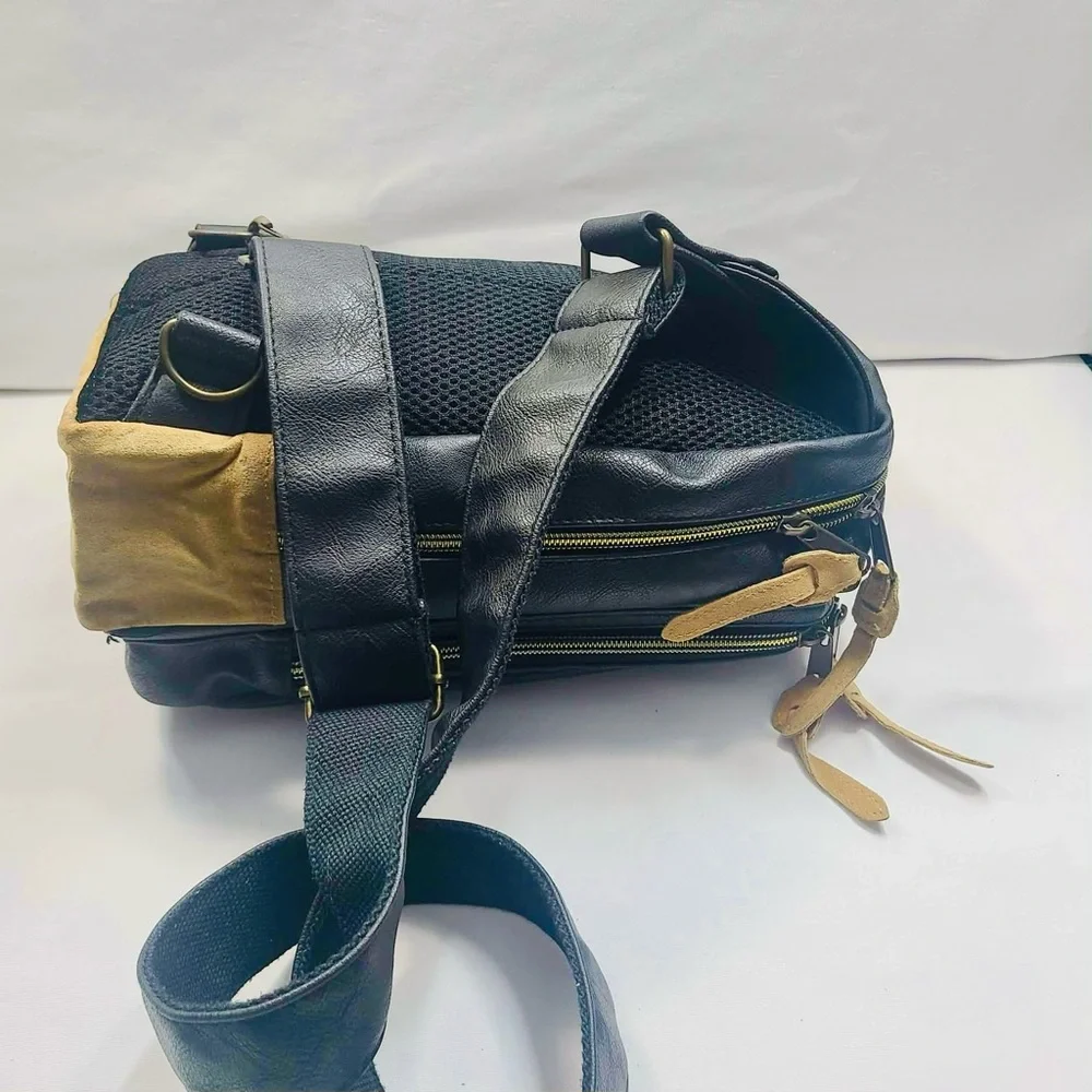 Elegant Black and Tan Men's Messenger Bag